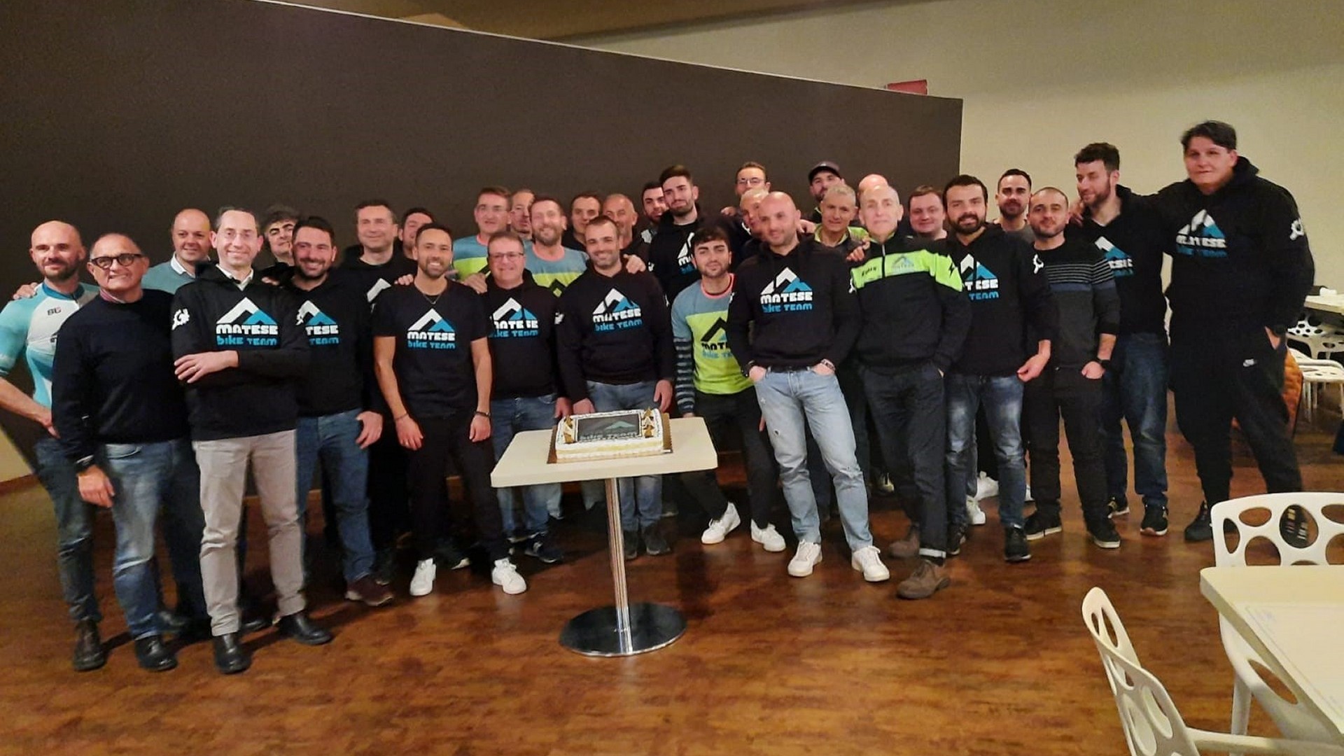 matesebiketeam-pizza-fine-anno2022